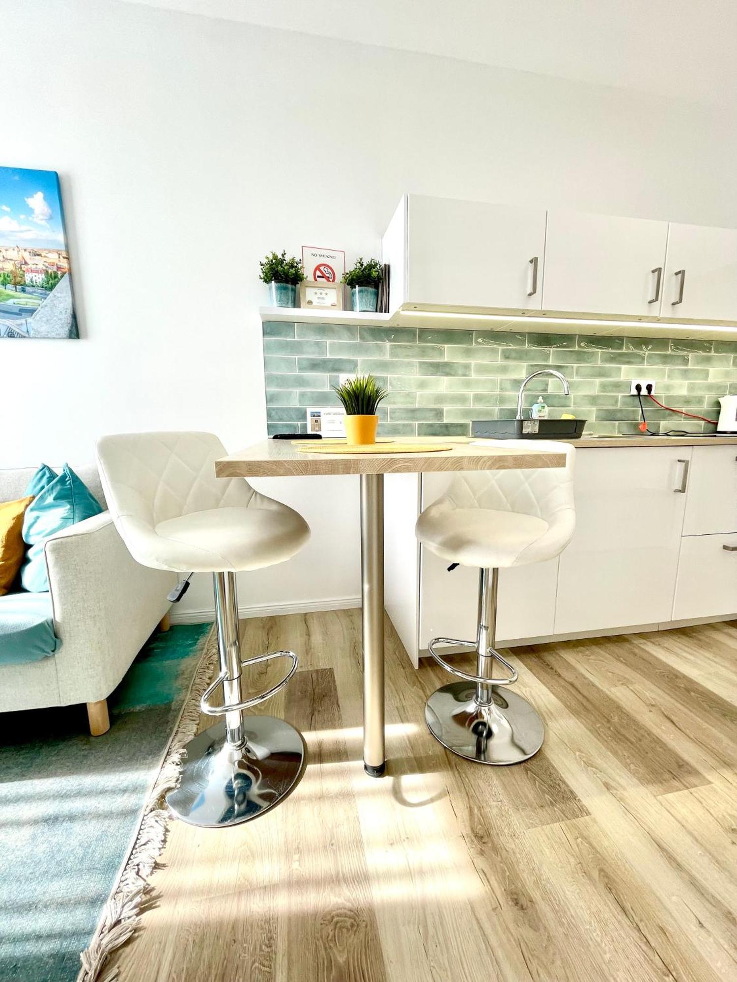 Margaret Apartment Next To The Lukacs Spa With Panorama Danube Budapest Eksteriør billede