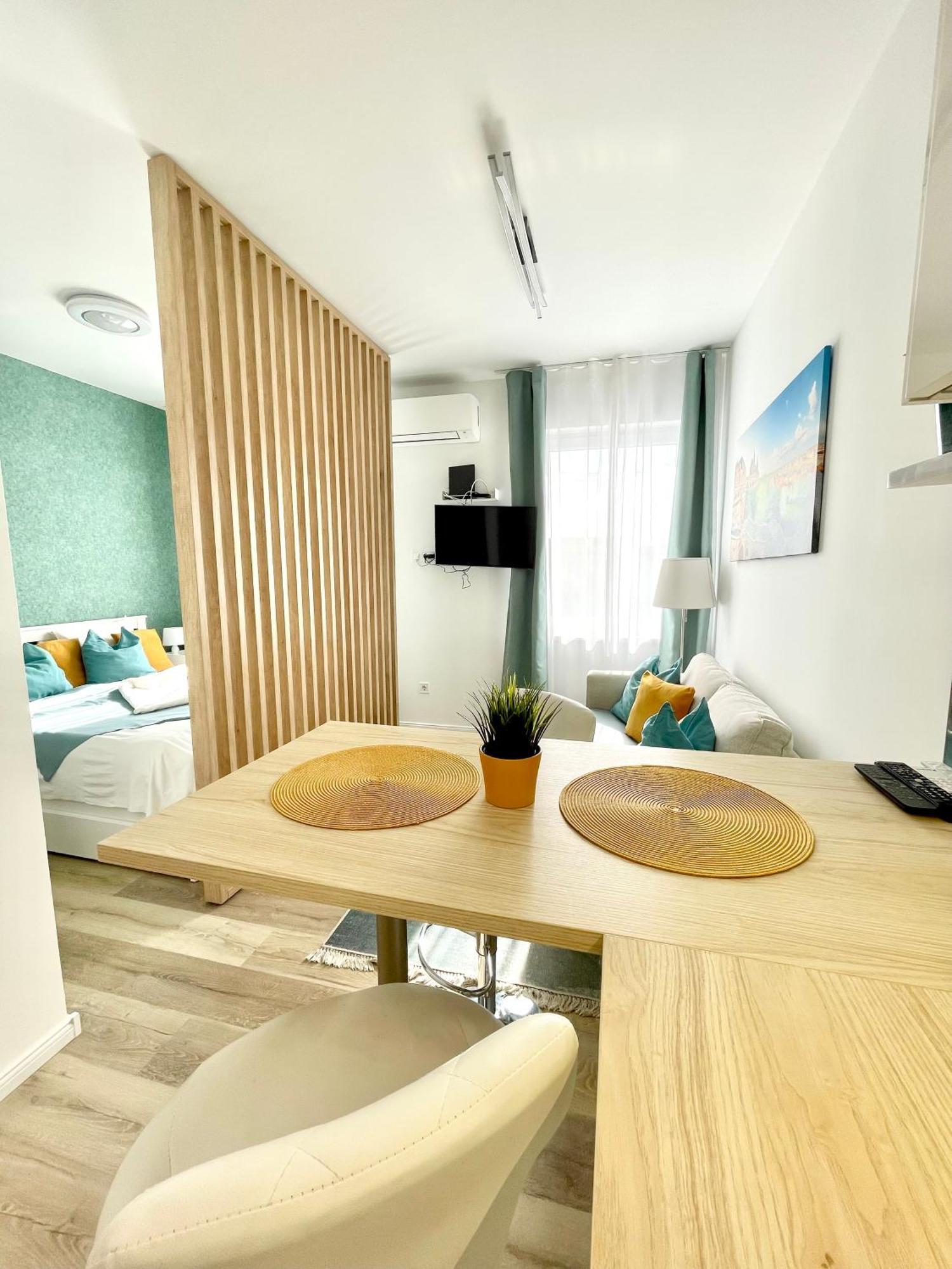 Margaret Apartment Next To The Lukacs Spa With Panorama Danube Budapest Eksteriør billede