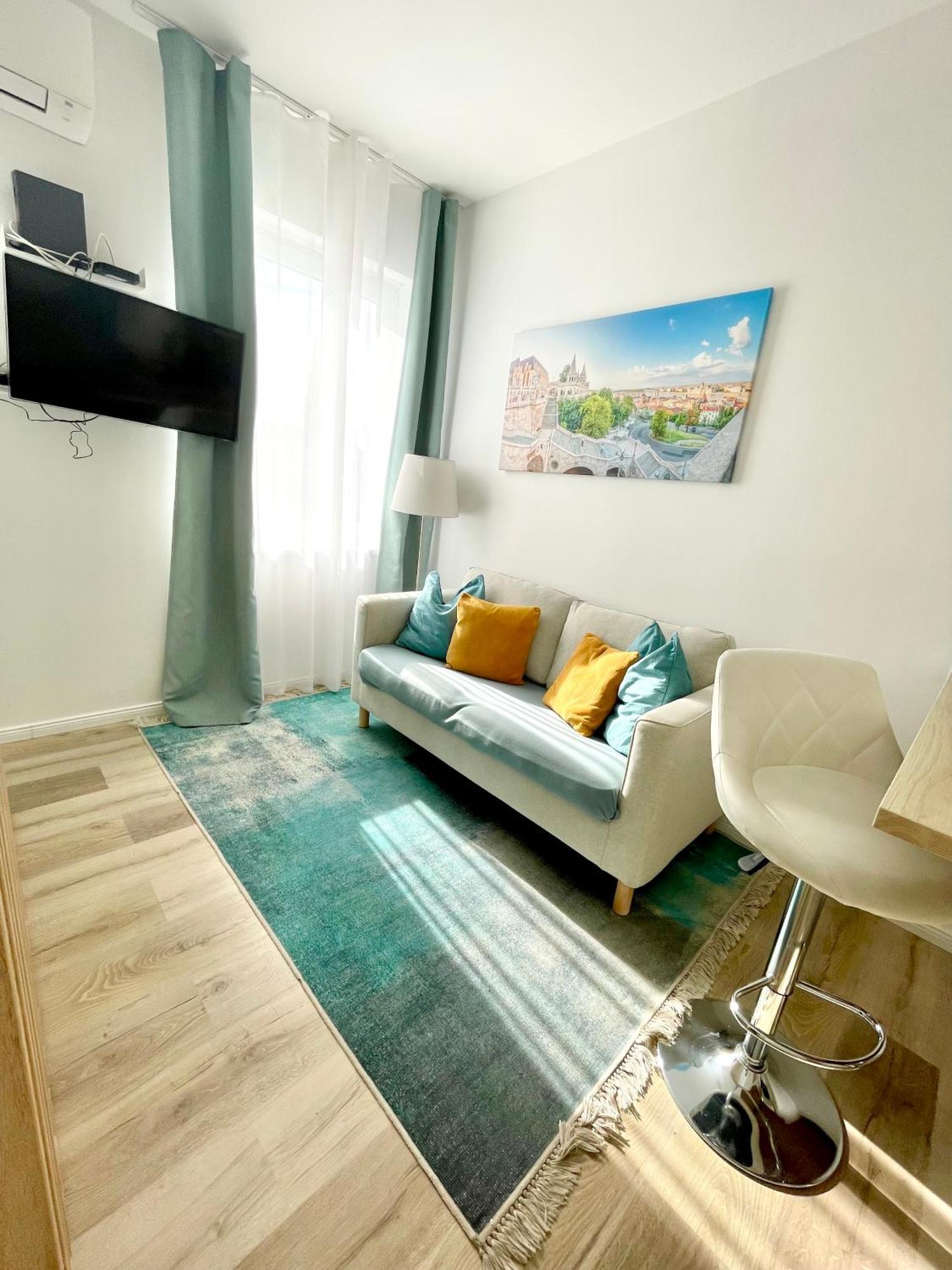 Margaret Apartment Next To The Lukacs Spa With Panorama Danube Budapest Eksteriør billede